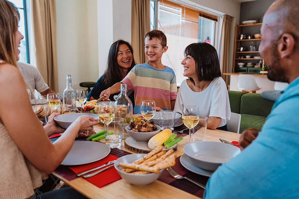Como escolher a mesa de jantar perfeita?