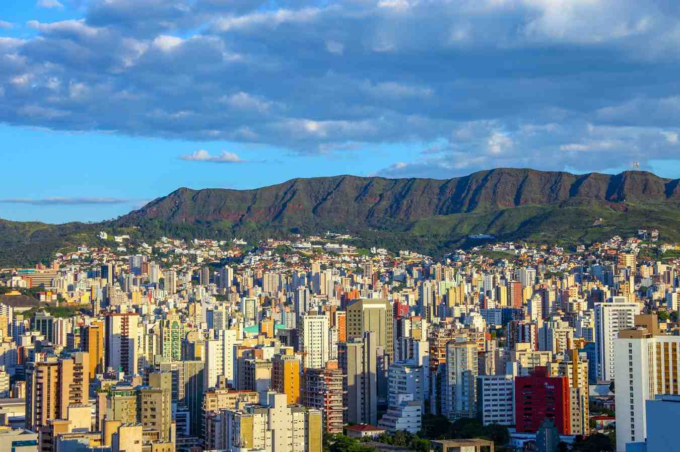 Vista panorâmica de Belo Horizonte, capital de Minas Gerais, Brasil