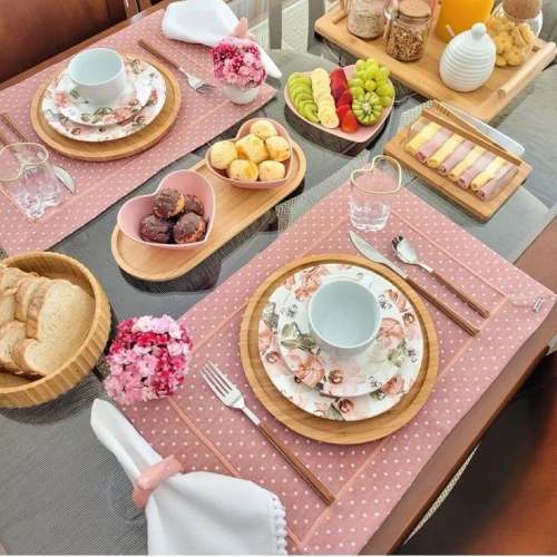 Mesa posta para café da manhã de Dia das Mães 