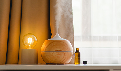 Modelo de difusor elétrico para aromaterapia