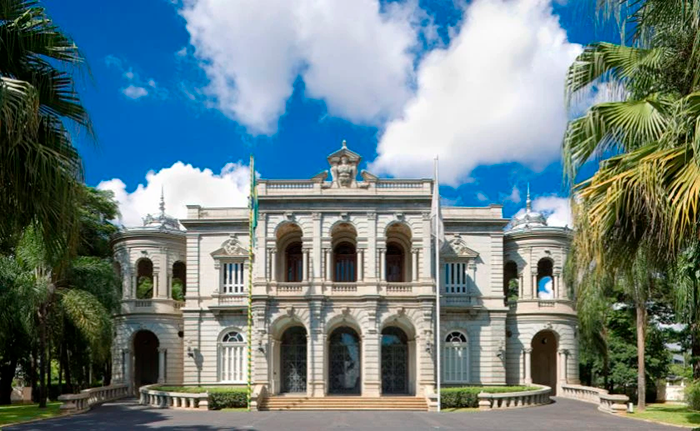Fachada do Palácio da Liberdade, próximo ao bairro Funcionários